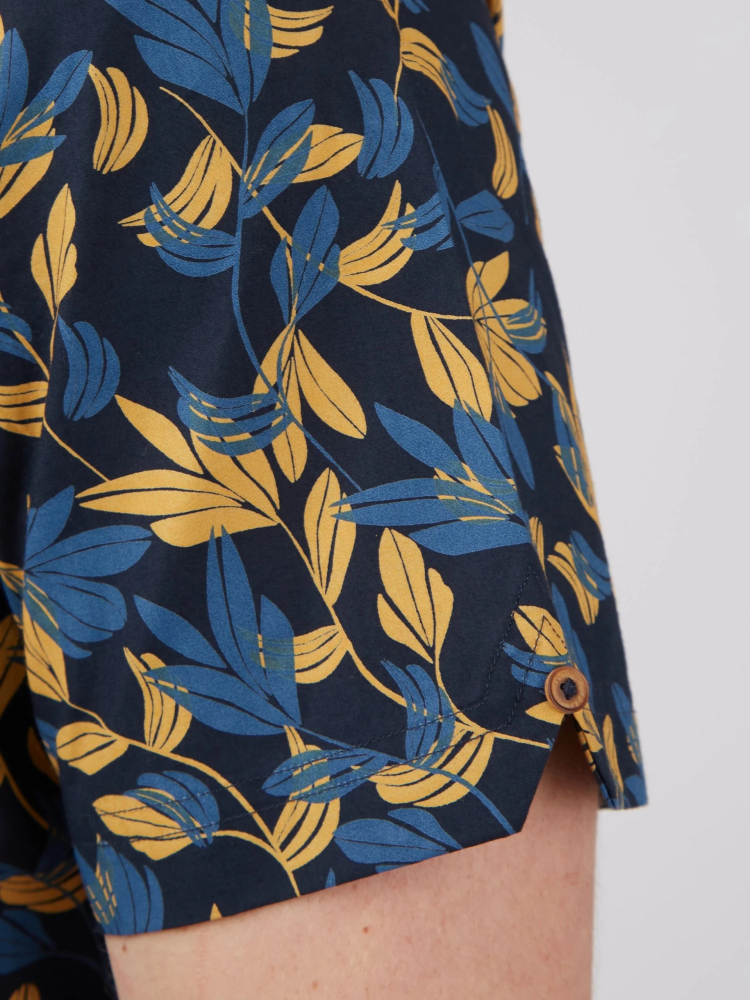 Baird Botanical Print Short-Sleeve Shirt 9 Baird Botanical Print Short-Sleeve Shirt