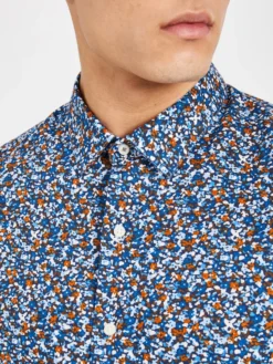 LF Blue & Red Floral Skinny Fit Dress Shirt - Multi Long-Sleeve Shirts