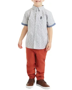 Babyfair Kids Shop Boys' Blue/White Short-Sleeve Button-Down Shirt & Red Pant Set (Sizes 4-7)