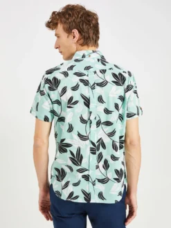 Oved Large Floral Print Short Sleeve Shirt Casual Shirts