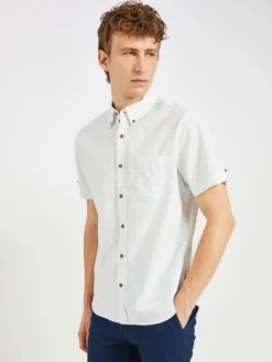 Oved Casual Shirts Textured Wave Print Short Sleeve Shirt - Bright White