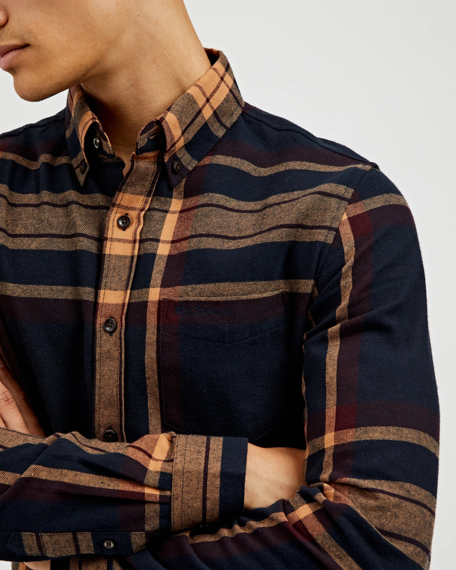 Oved Long-Sleeve Tartan Plaid Oversized Shirt - Navy 9 Oved Long-Sleeve Tartan Plaid Oversized Shirt - Navy