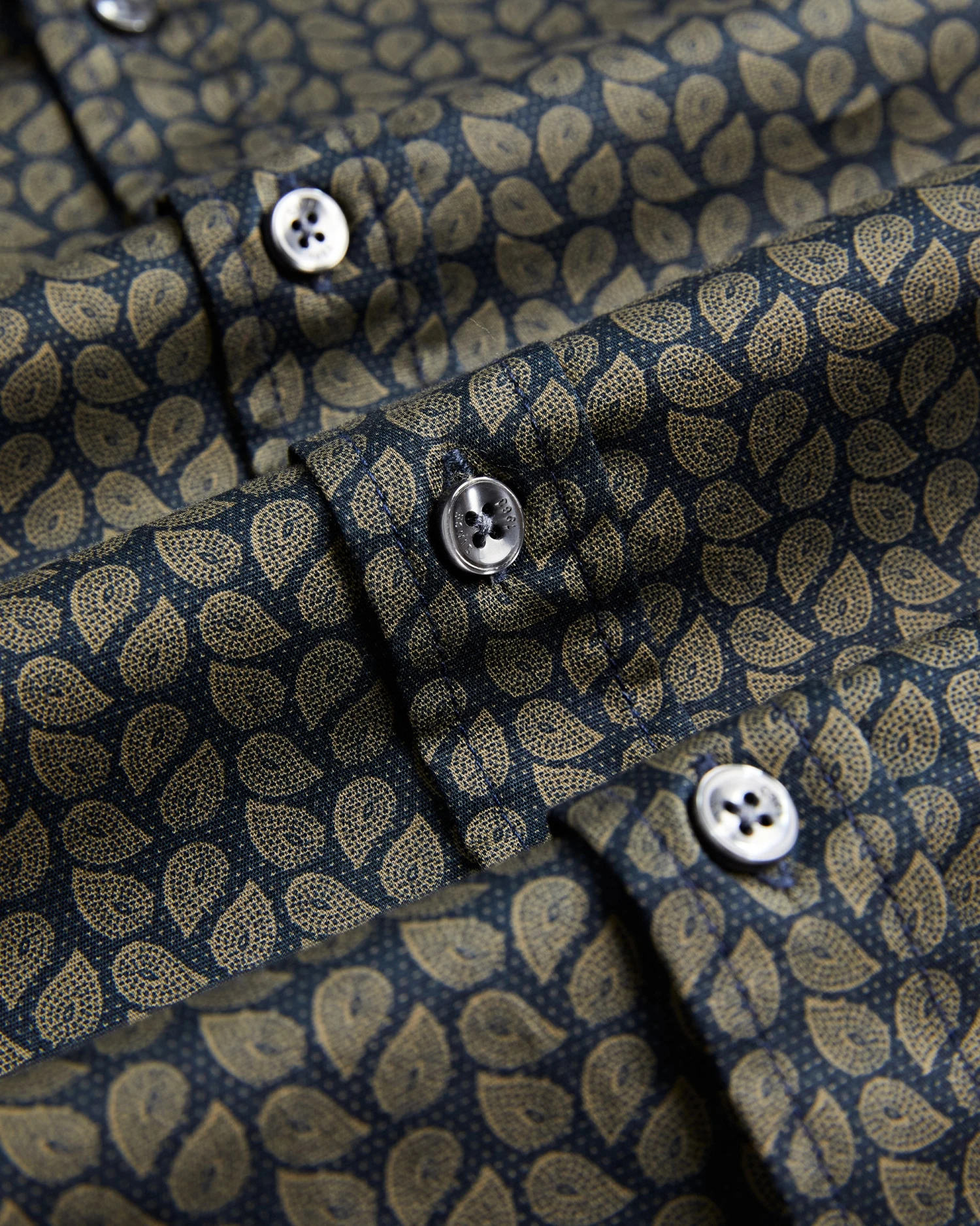 Oved Long-Sleeve Micro-Paisley Print Shirt - Navy Long-Sleeve Shirts 10 Oved Long-Sleeve Micro-Paisley Print Shirt - Navy Long-Sleeve Shirts