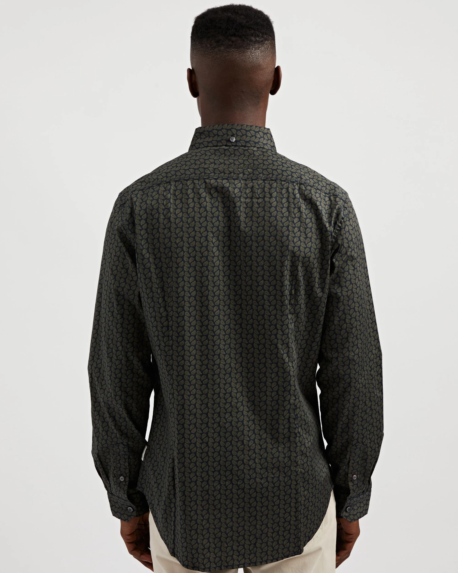 Oved Long-Sleeve Micro-Paisley Print Shirt - Navy Long-Sleeve Shirts 5 Oved Long-Sleeve Micro-Paisley Print Shirt - Navy Long-Sleeve Shirts