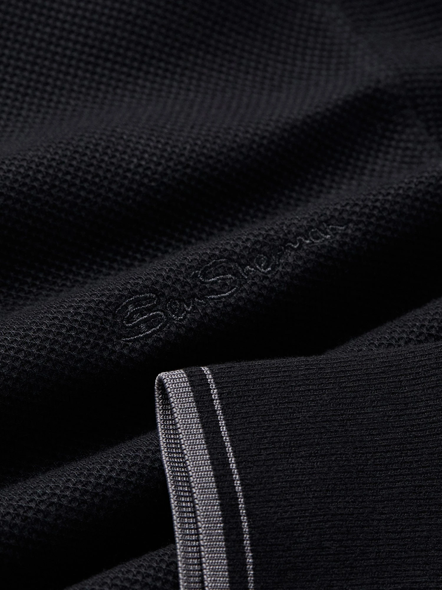 Oved Textured Knit Crewneck Sweatshirt - Black 4 Oved Textured Knit Crewneck Sweatshirt - Black